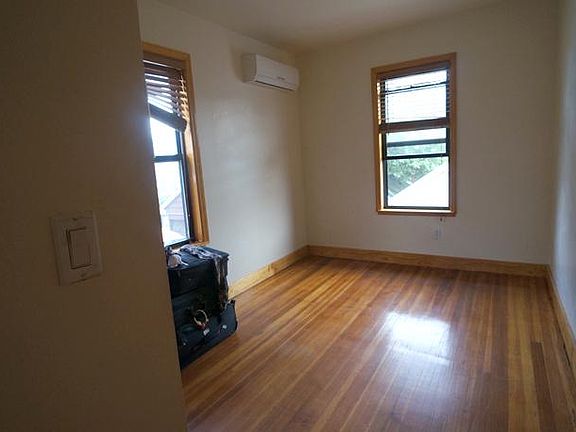 5th image of 119-44 8th Ave