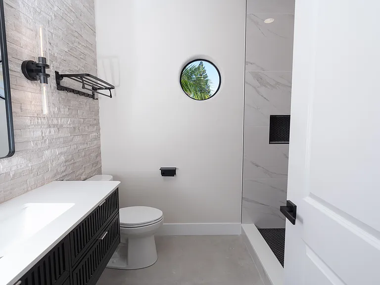2589 W Lake Van Ness Cir — Photo 45