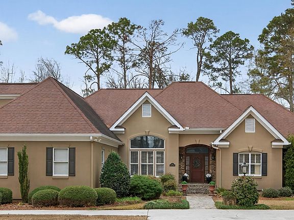 2nd image of 470 Preston St