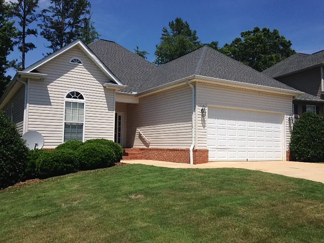 208 Summergrass Drive - 1 — Photo 3