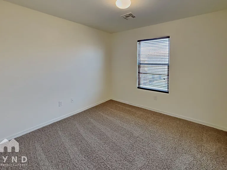 7056 S Greeneyes Ln — Photo 13