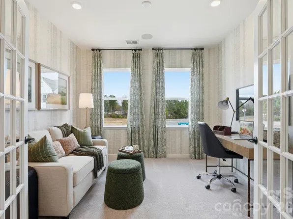 208 Silver Fleet Dr, Indian Trail, NC 28079