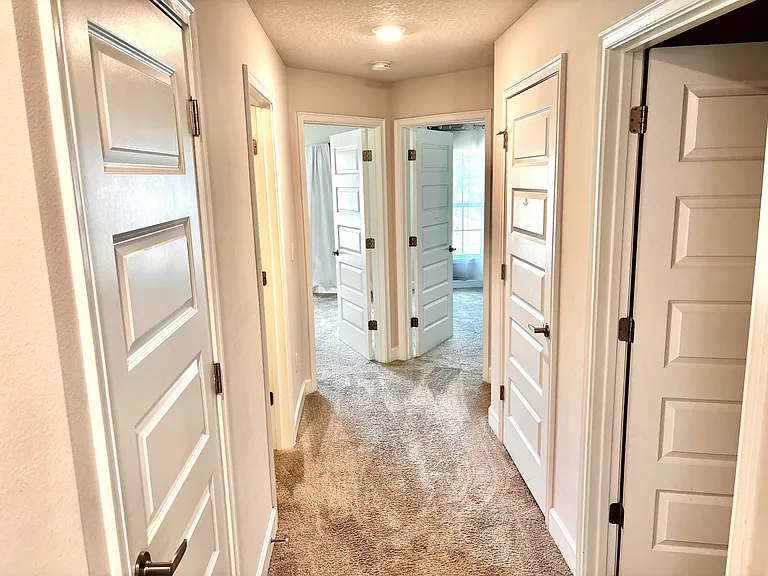1399 SW Edinburgh Dr — Photo 9