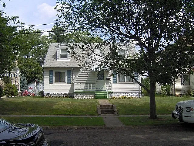 1256 Elmhurst Dr photo 1