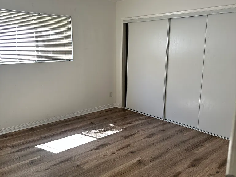 12349 Oxnard St — Photo 14