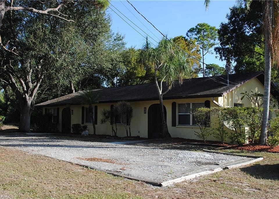 1st image of 903 SE 24th Ave