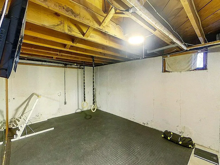 9 Hillside Ave — Photo 14