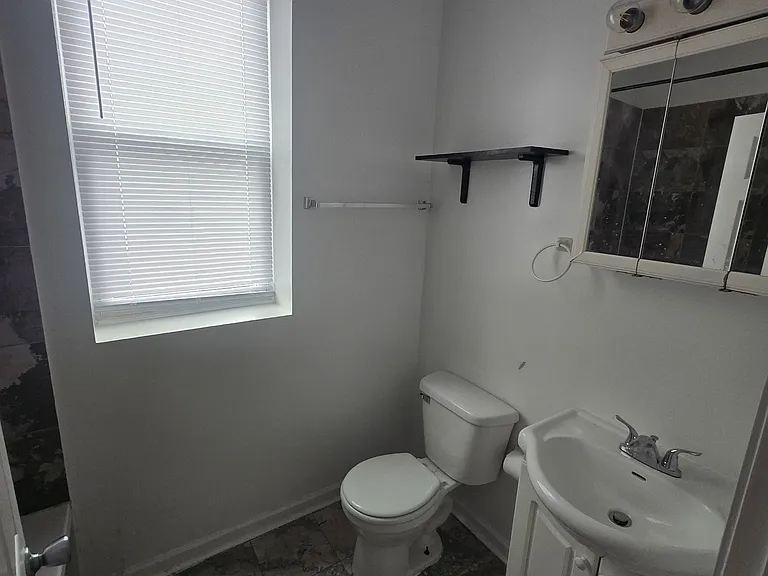 4101 W Gladys Ave — Photo 9