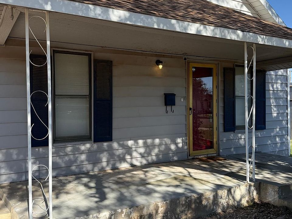 1st image of 630 S 15th St