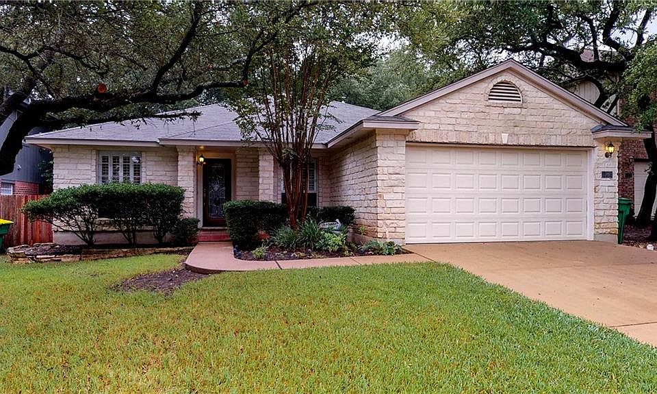 1st image of 2100 Lobelia Dr