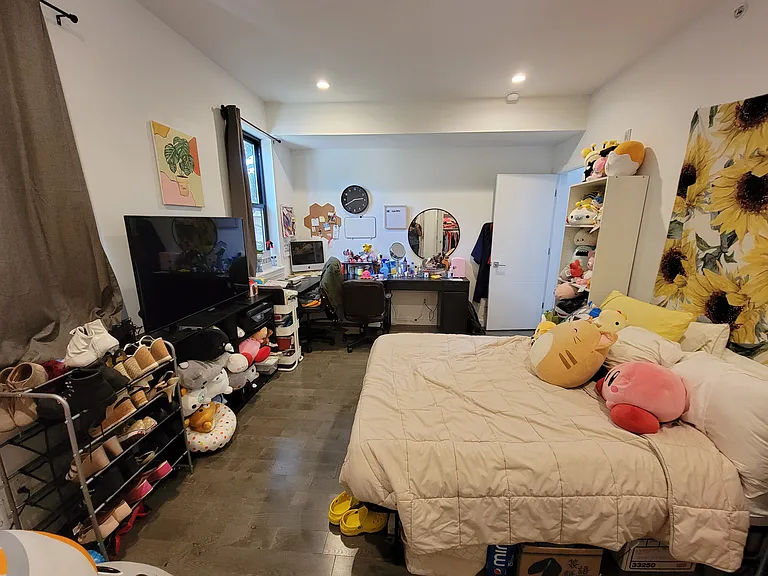 433 N 35th St #1R — Photo 15