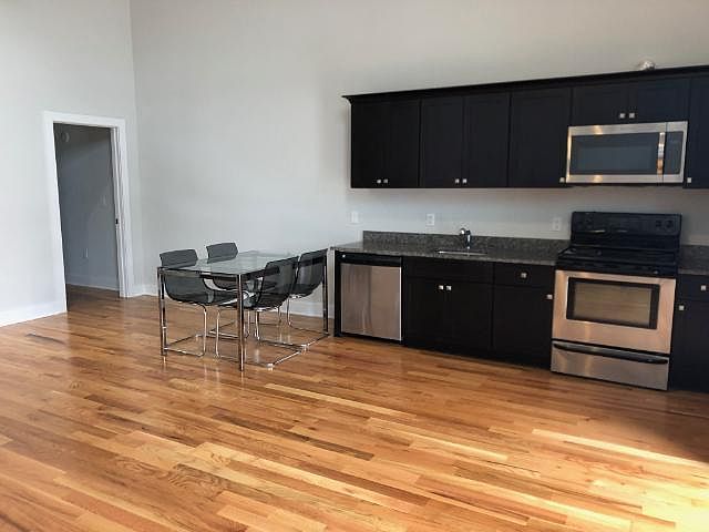 1st image of 140 Sussex Ave #101