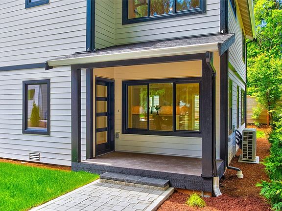 2nd image of 12644 NE 80th Street