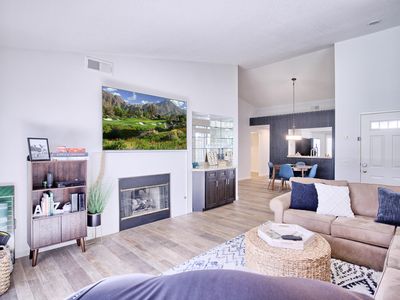 194 Desert Falls Dr E, Palm Desert, CA, 92211