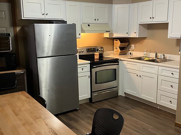 5th image of 2954 Jonathan Dr