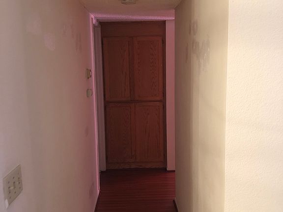 5th image of 19195 Elm Dr