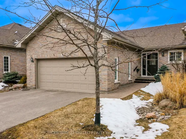 301 Carnegie Ave #122, Peterborough, ON K9L 0G1