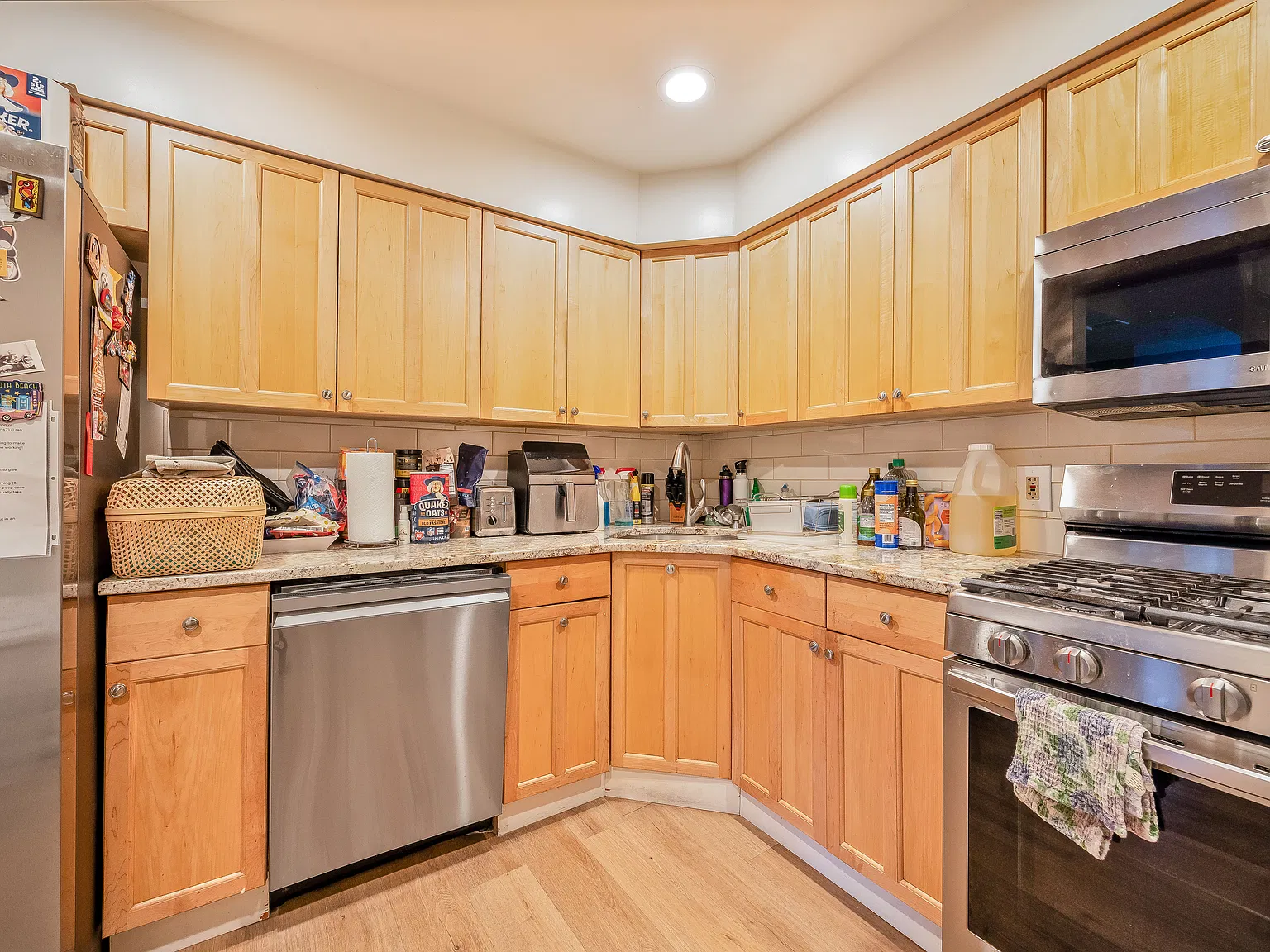 2 bed, 1598 sqft, $2,895 — Photo 2