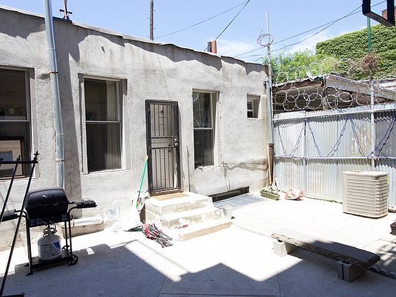 4th image of 107 Troutman St #25R
