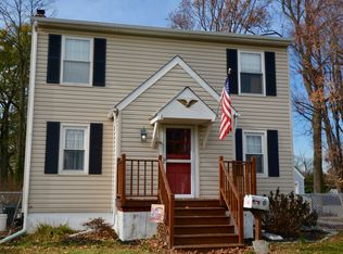 12 Rhode Island Ave, Cherry Hill, NJ 08002