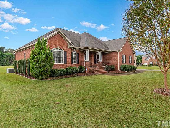 2nd image of 1103 Lamplighter Cir