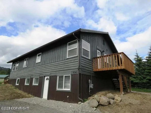 4042 Pennock St, Homer, AK 99603