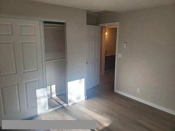 3rd image of 1767 SW Knoll Ave #1767