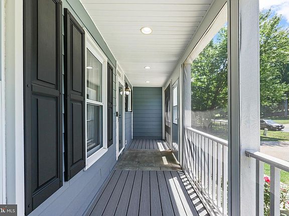 3rd image of 44 Kelly Way