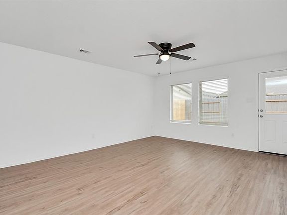 5th image of 27023 Rimini Point Dr