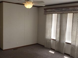 259 Country Forest Dr, Fort Wayne, IN 46818