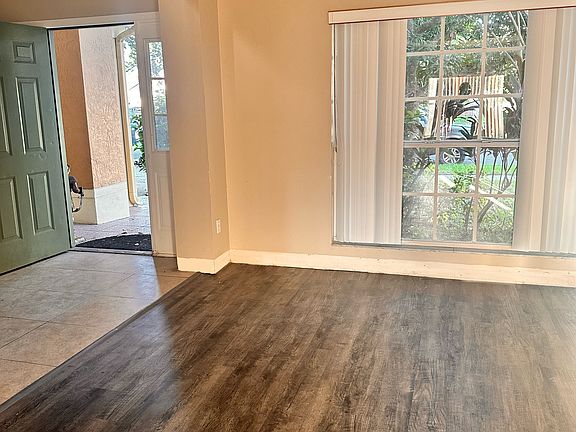 5th image of 4104 Oakberry Dr
