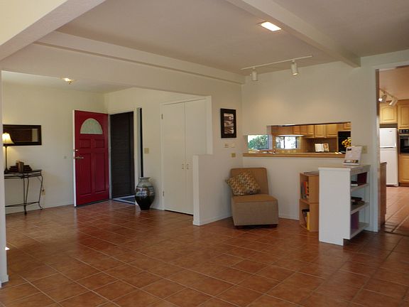 Spacious Front Entry looking back toward kitchen