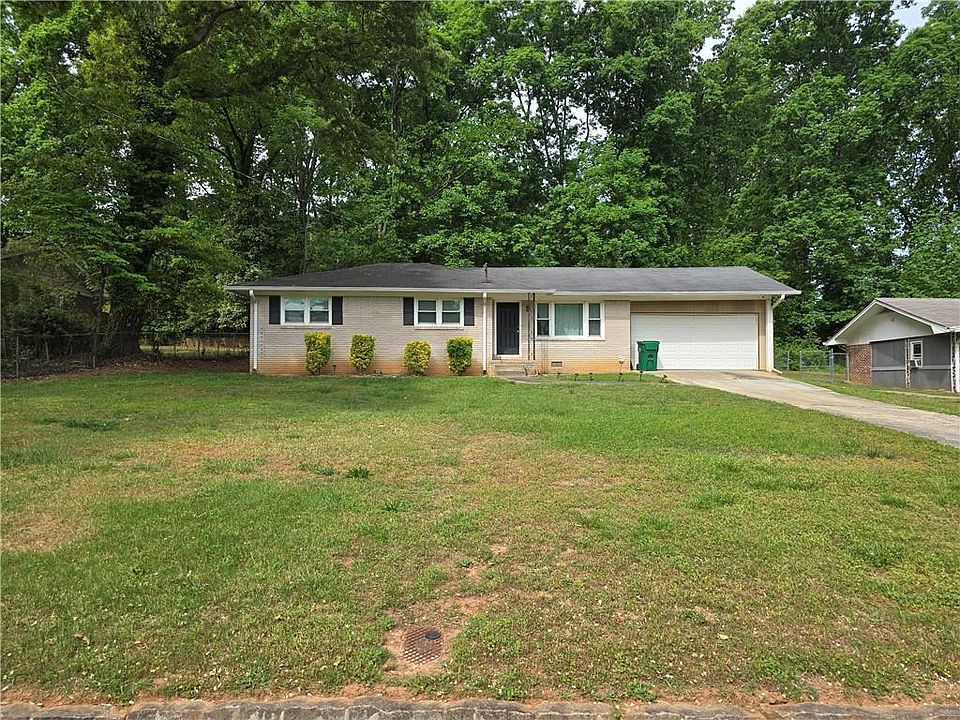 1st image of 2717 Hutch Dr