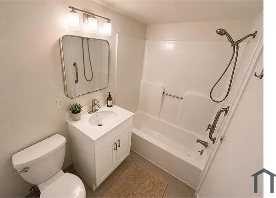 12 Summer St #1 — Photo 2