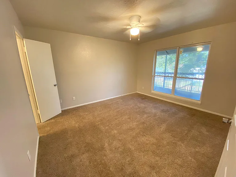 1004 Allena Dr #3 — Photo 8
