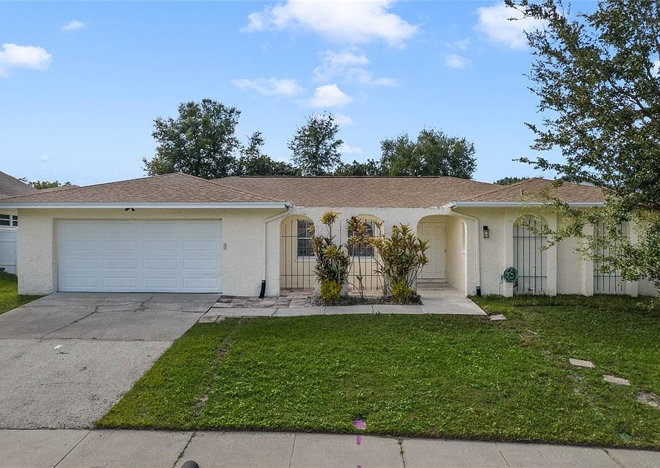 1st image of 630 PLUMWOOD DRIVE