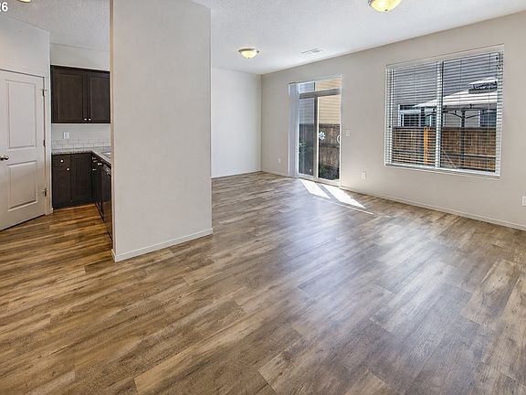 4th image of 11536 NE 126th Ave #60