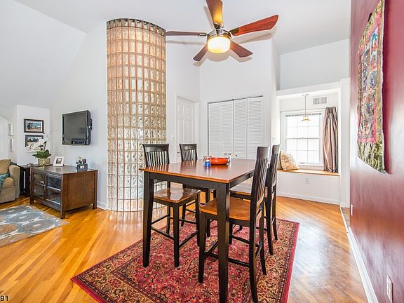 4th image of 232 Claremont Ave C3207 #7