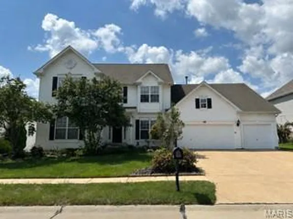 2469 Clarjon Dr, Ballwin, MO 63021