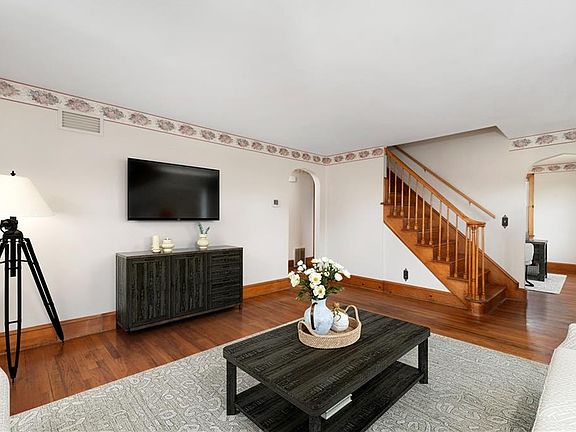 4th image of 23 Fatima Dr