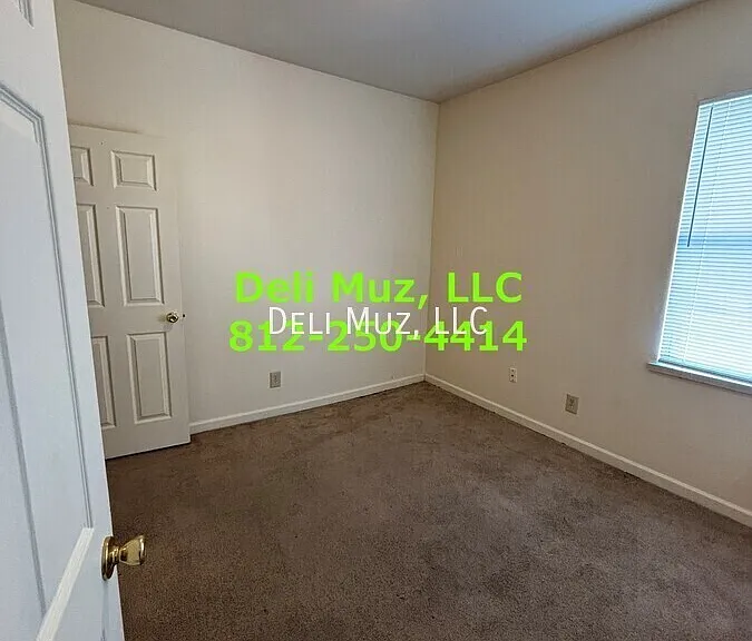1427 Culver Dr #B — Photo 5