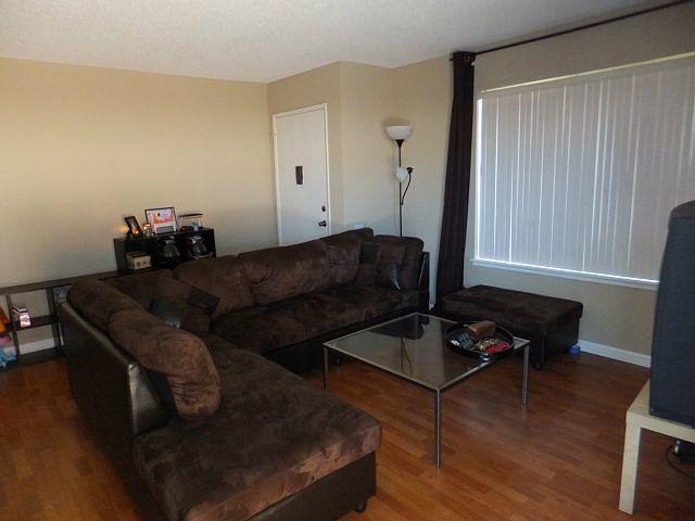 1st image of 1390 Crucero Dr APT A