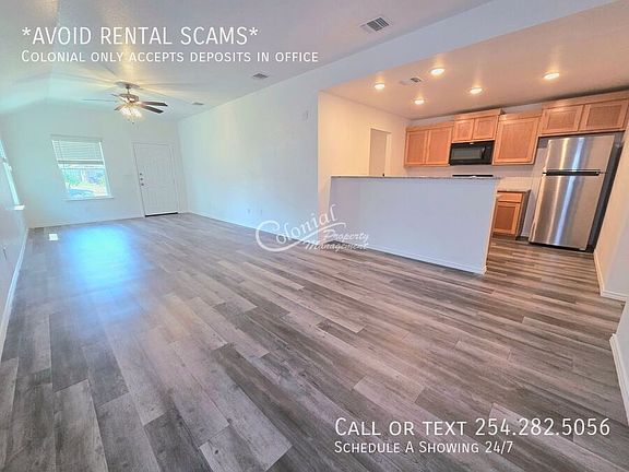 3rd image of 3208 Stonewall Dr #A