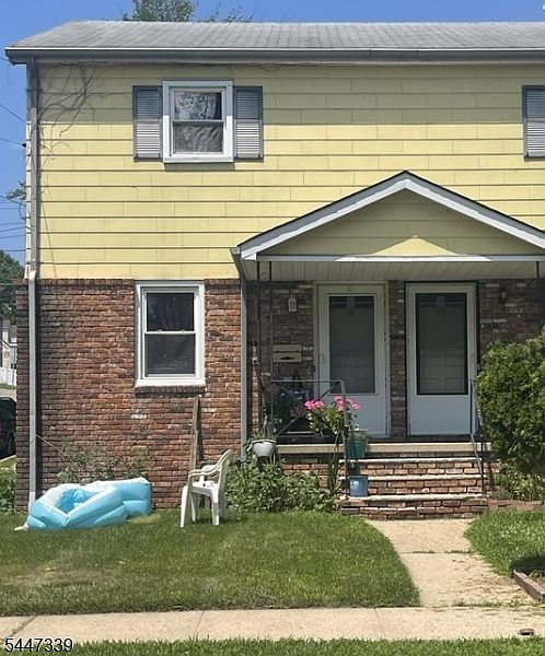 1st image of 18 Sickle St