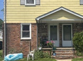 18 Sickle St, Dover, NJ 07801