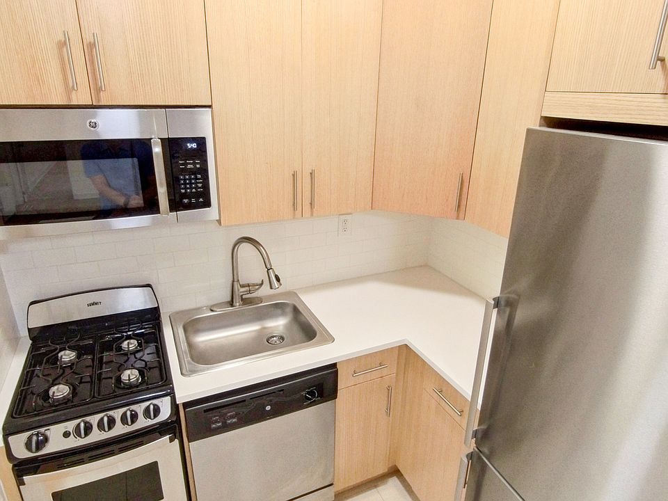 1st image of 171 E 76th St #2C
