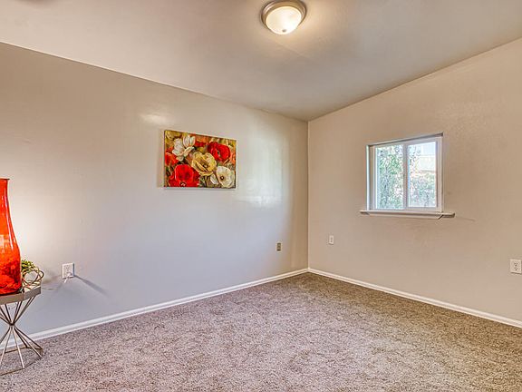 2nd image of 5211 Wally Dr
