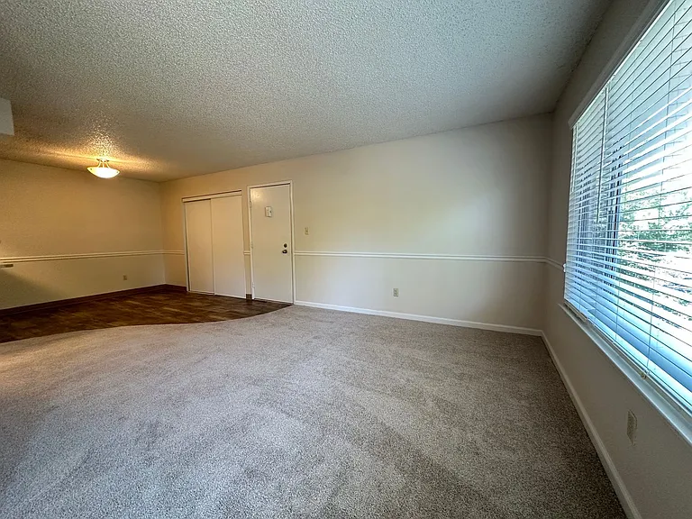 Northridge Terrace Apartments at 4900-4948 Stamas Lane, Fair Oaks California — Photo 33