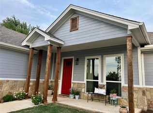 2413 Christine Dr, Granbury, TX 76048