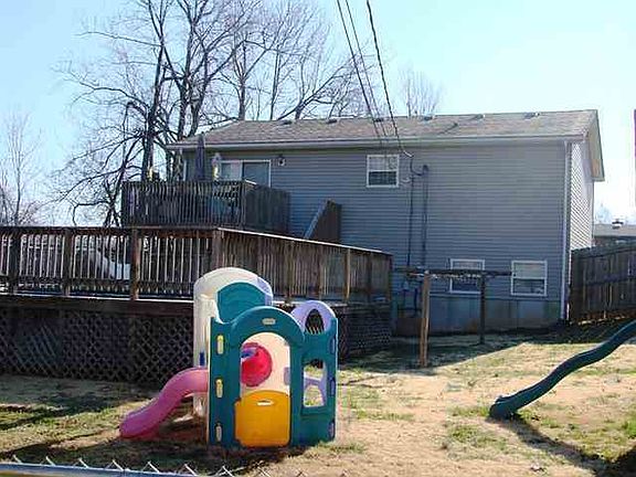 5th image of 303 Lavon Ave